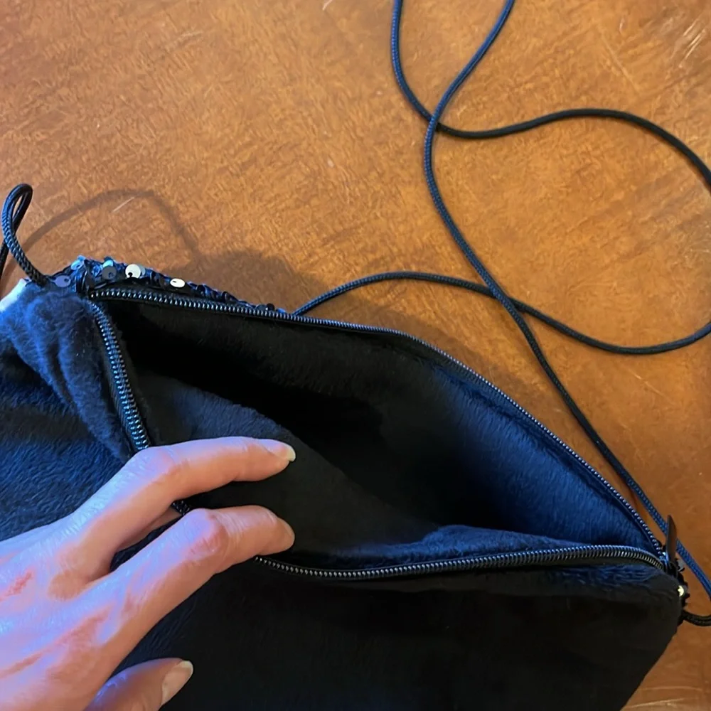 Sequin reversible silver & blue purse clutch tablet bag. Faux fur back, zipper.